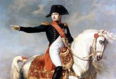 <b>拿破仑备受歧视</b>
